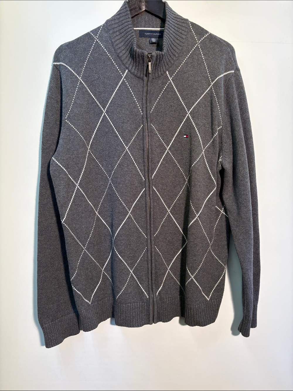 Tommy Hilfiger Men's Charcoal Gray Full-Zip Argyle Cardigan Sweater